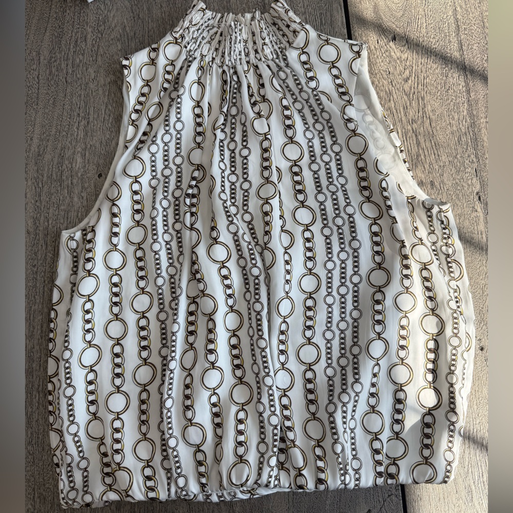 Banana Republic White and Gold Chain Print Top Size Small